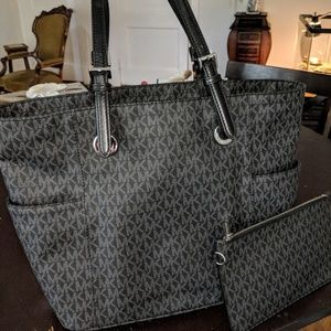 Michael Kors Purse Set